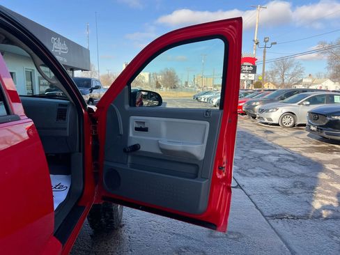 Used 2006 Dodge Dakota ST image 13