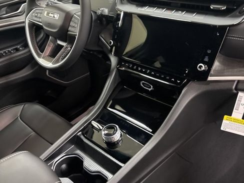 New 2026 Jeep Grand Cherokee Limited AWD/4WD image 29