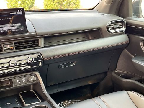 Used 2023 Honda Pilot TrailSport image 23