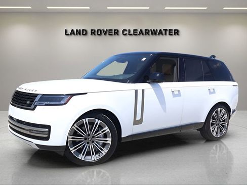 Used 2025 Land Rover Range Rover SE AWD/4WD image 1