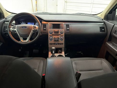 Used 2019 Ford Flex SE FWD image 24