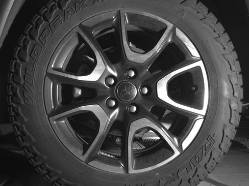 Used 2025 Jeep Compass Trailhawk image 14