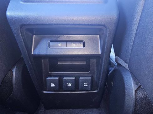 Used 2019 Land Rover Discovery Sport HSE image 8