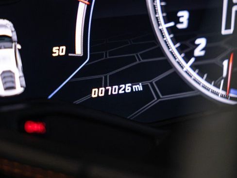 Used 2022 Lamborghini Huracan EVO RWD image 50