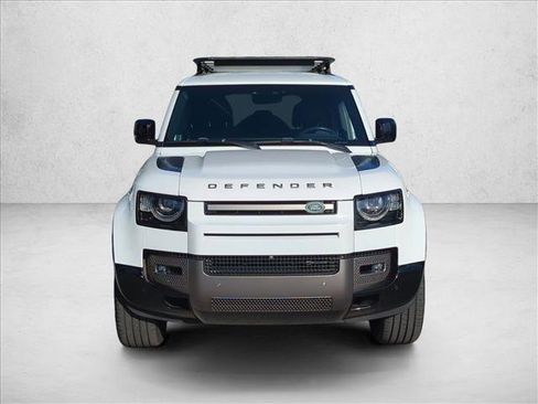 Used 2022 Land Rover Defender 110 X-Dynamic SE AWD/4WD image 2