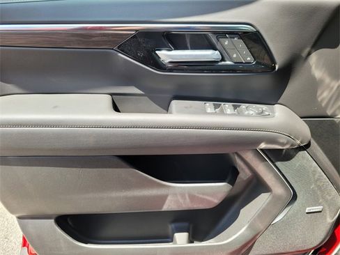 New 2025 Chevrolet Suburban Premier w/ Sun And Tow Package image 22