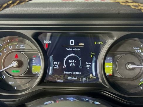 Used 2024 Jeep Wrangler Unlimited Sahara w/ Technology Group image 14