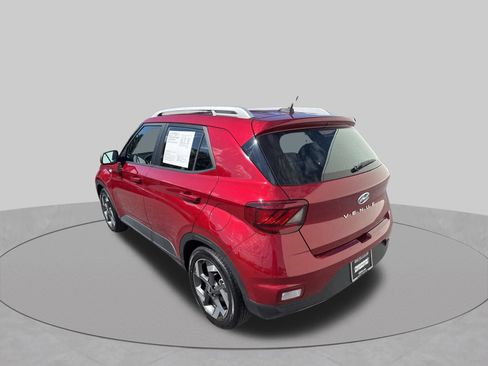 Certified 2023 Hyundai Venue Limited FWD image 6