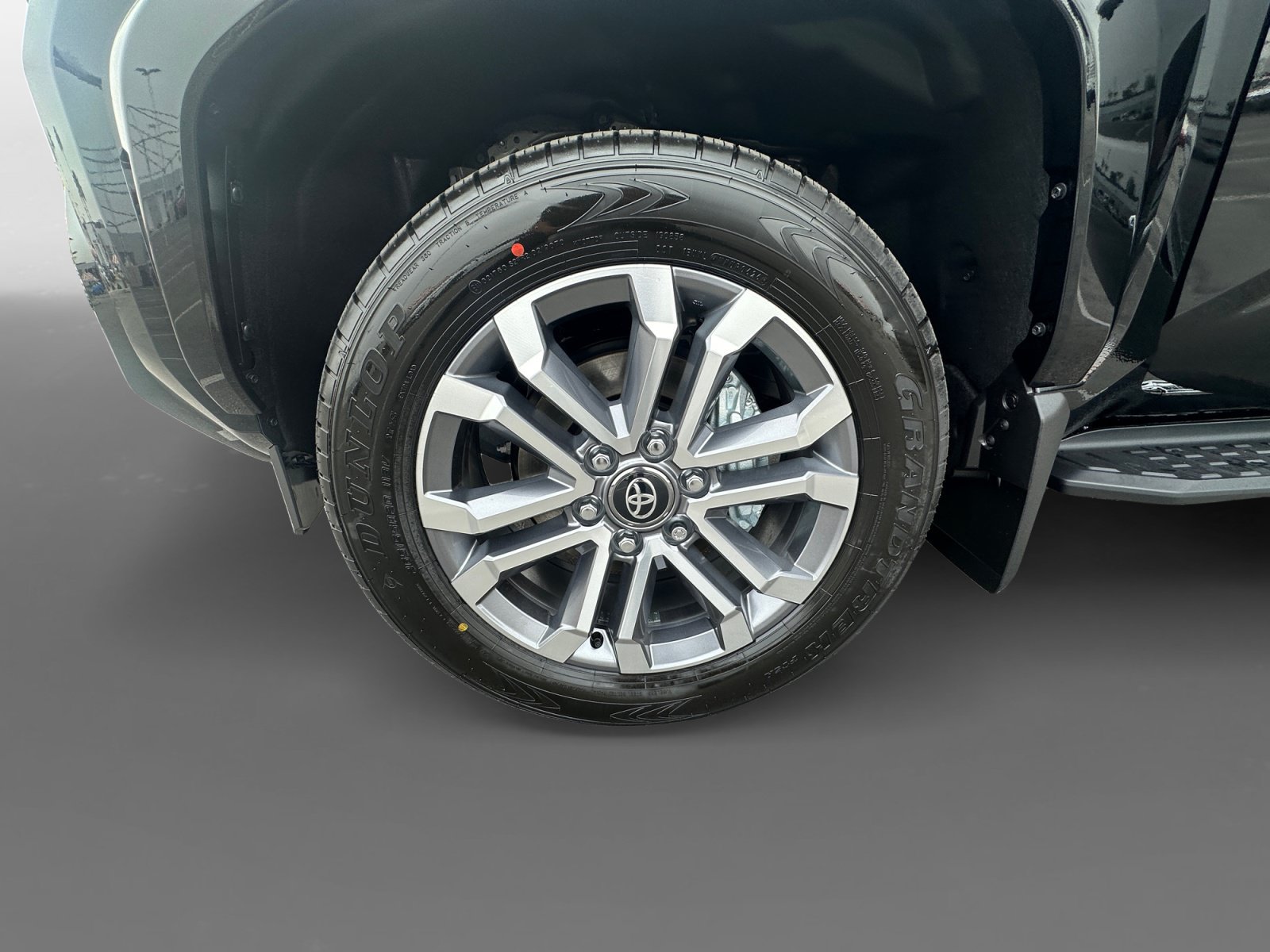 Certified 2026 Toyota 4Runner Limited w/ Tow Technology Package AWD/4WD image 14