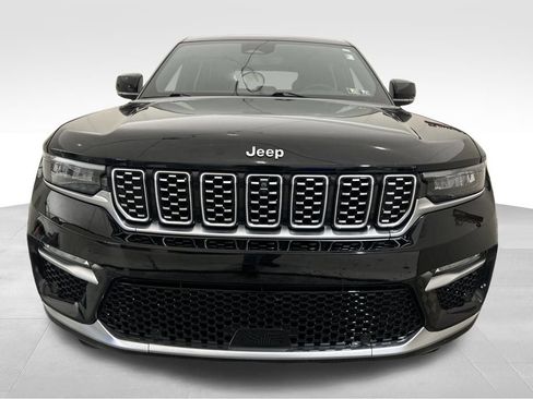 Used 2022 Jeep Grand Cherokee Summit w/ Luxury Tech Group V image 9