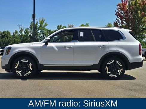 Used 2025 Kia Telluride S FWD image 4