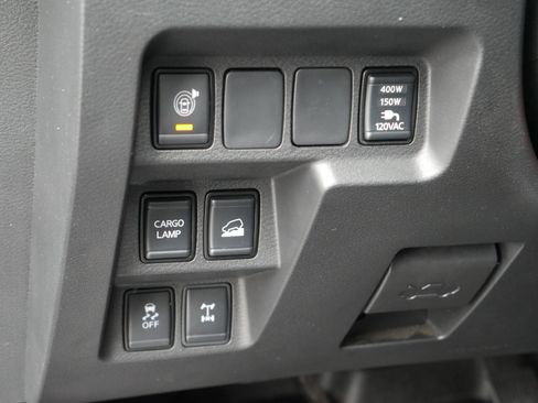 Certified 2023 Nissan Frontier PRO-4X w/ Pro-4X Premium Package image 6