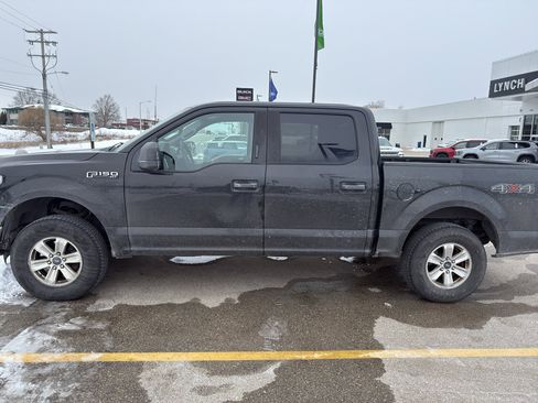 Used 2015 Ford F150 XLT image 5