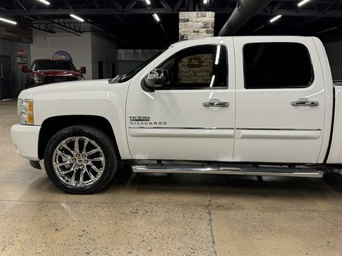 Used 2011 Chevrolet Silverado 1500 LT w/ Texas Edition RWD image 5