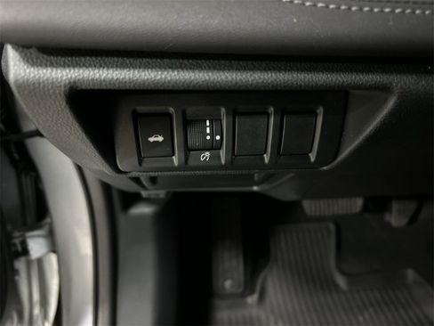 Certified 2022 Subaru Legacy Limited image 17