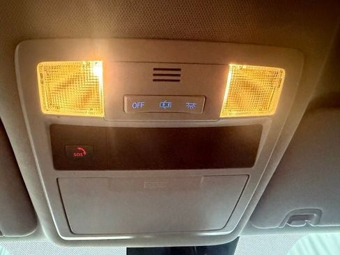 Used 2023 Toyota Tacoma SR AWD/4WD image 16
