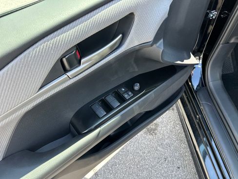 Used 2026 Toyota Camry SE FWD image 15