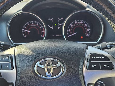 Used 2013 Toyota Highlander Limited image 20