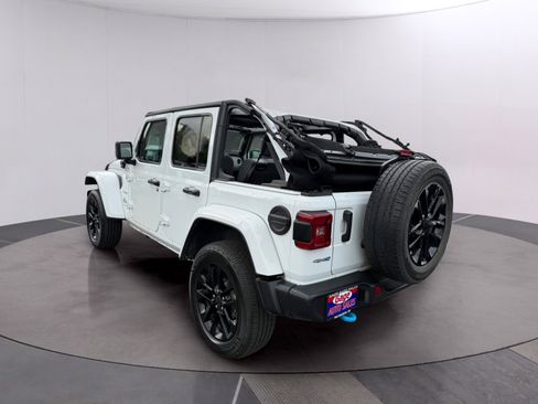 Used 2024 Jeep Wrangler Unlimited Sahara image 3