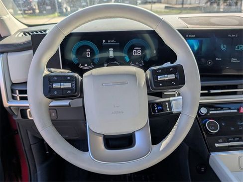 Used 2025 Hyundai Santa Fe SEL image 14