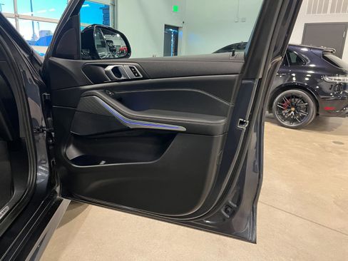 Used 2022 BMW X5 xDrive40i w/ M Sport Package image 44
