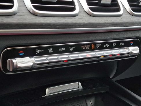 Used 2026 Mercedes-Benz GLS 450 4MATIC image 14