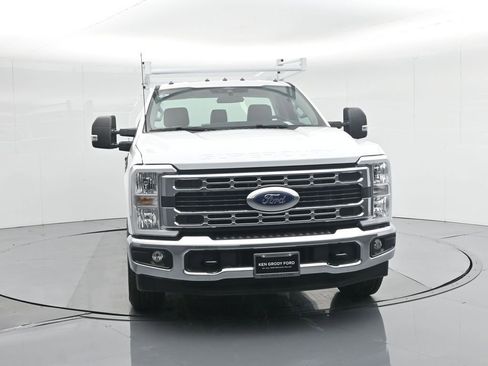 New 2025 Ford F350 XL w/ XL Chrome Package RWD image 26