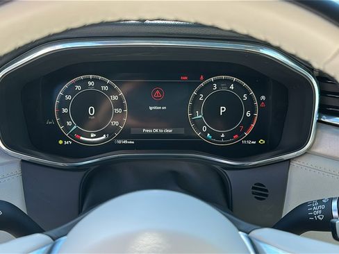 Used 2025 Jaguar F-PACE R-Dynamic S image 15