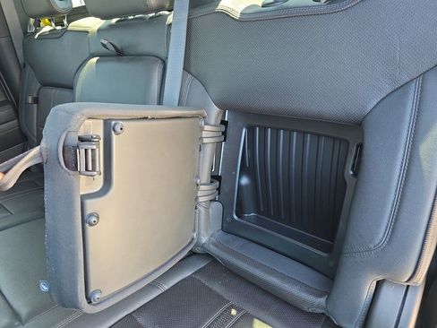 Used 2022 Chevrolet Silverado 1500 High Country image 35