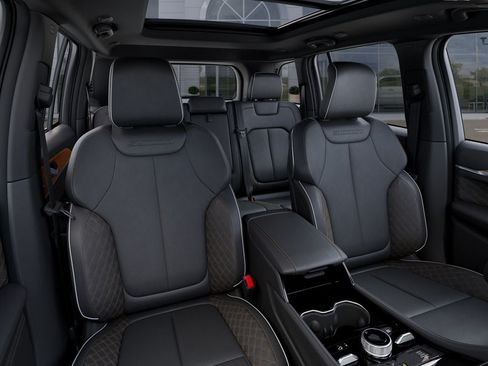 New 2026 Jeep Grand Cherokee Summit AWD/4WD image 17