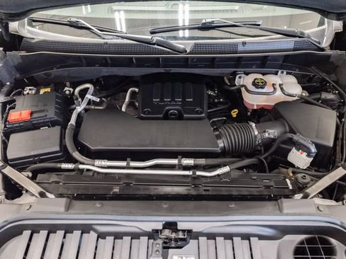 Used 2025 Chevrolet Silverado 1500 Custom w/ LPO, Dark Essentials Package AWD/4WD image 3