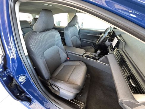 Used 2025 Toyota Camry LE image 40