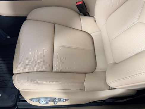 Certified 2026 Porsche Macan AWD/4WD image 14