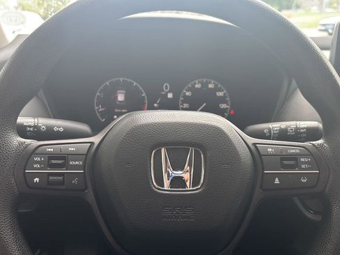 Used 2024 Honda HR-V LX image 7