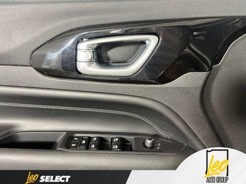 Used 2023 Jeep Compass High Altitude AWD/4WD image 25