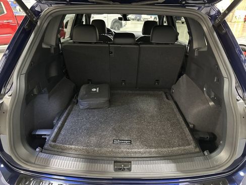 Certified 2023 Volkswagen Tiguan SEL R-Line image 12