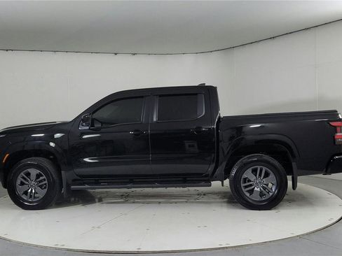 Certified 2025 Nissan Frontier SV image 4