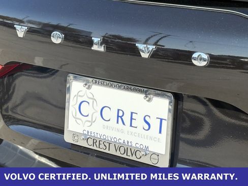 Certified 2023 Volvo XC60 B5 Plus w/ Climate Package image 9