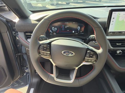 New 2026 Ford Explorer ST-Line w/ ST-Line Street Pack RWD image 17
