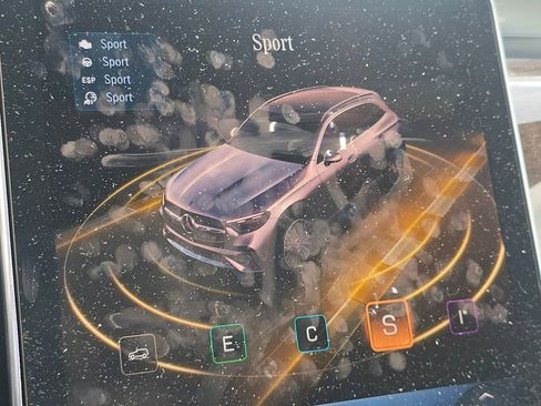 Certified 2026 Mercedes-Benz GLC 300 4MATIC image 34