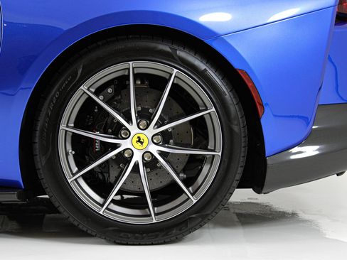 Certified 2022 Ferrari 812 GTS RWD image 58