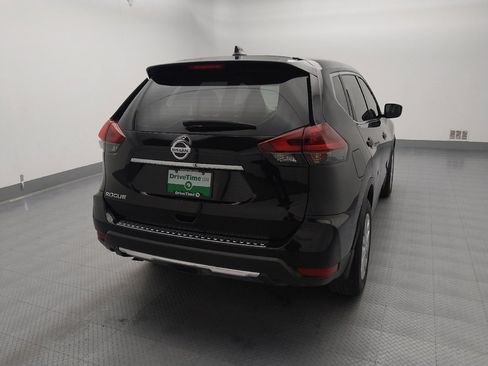 Used 2019 Nissan Rogue S image 7