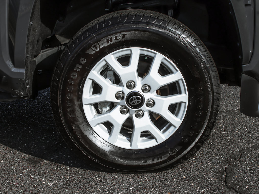 Used 2026 Toyota Tacoma SR5 AWD/4WD image 7