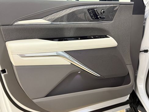 New 2026 Cadillac Escalade IQL Luxury image 13