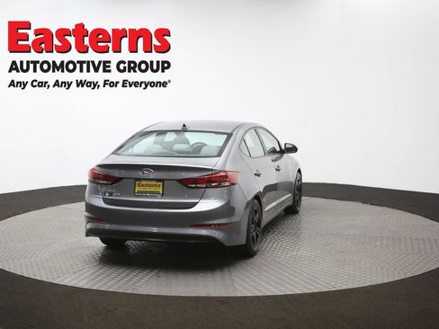 Used 2017 Hyundai Elantra SE w/ Cargo Package image 35