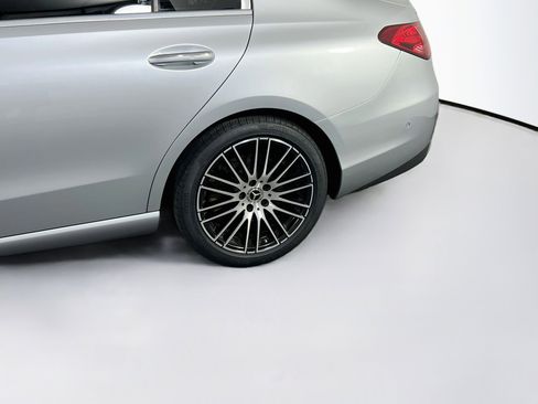 Used 2022 Mercedes-Benz C 300 4MATIC Sedan image 31