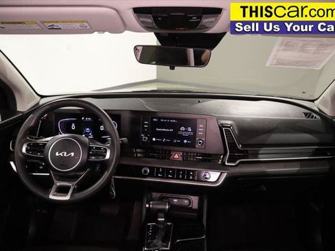 Used 2024 Kia Sportage LX FWD image 16