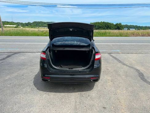 Used 2016 Ford Fusion SE w/ Equipment Group 202A AWD/4WD image 11