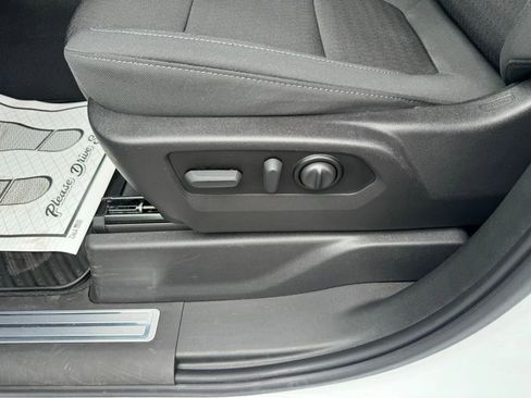 Used 2022 GMC Sierra 2500 SLE w/ SLE Value Package; image 20