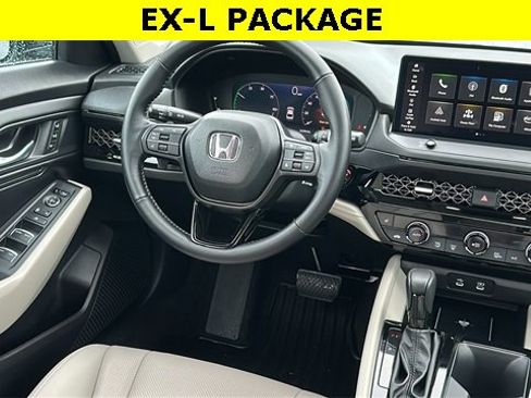 Used 2025 Honda Accord EX-L image 25